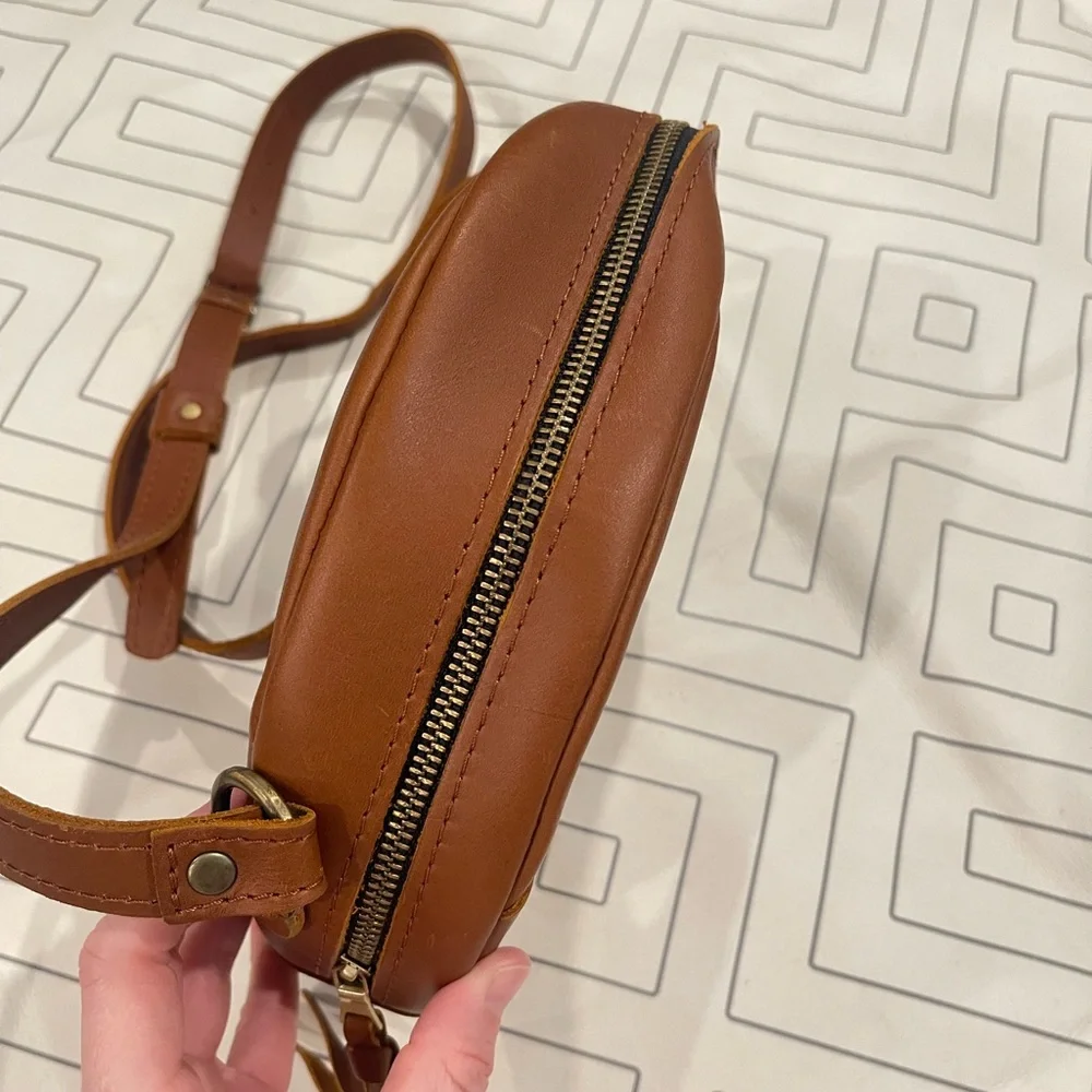 New Portland Leather Round Purse - Picture 6 of 13